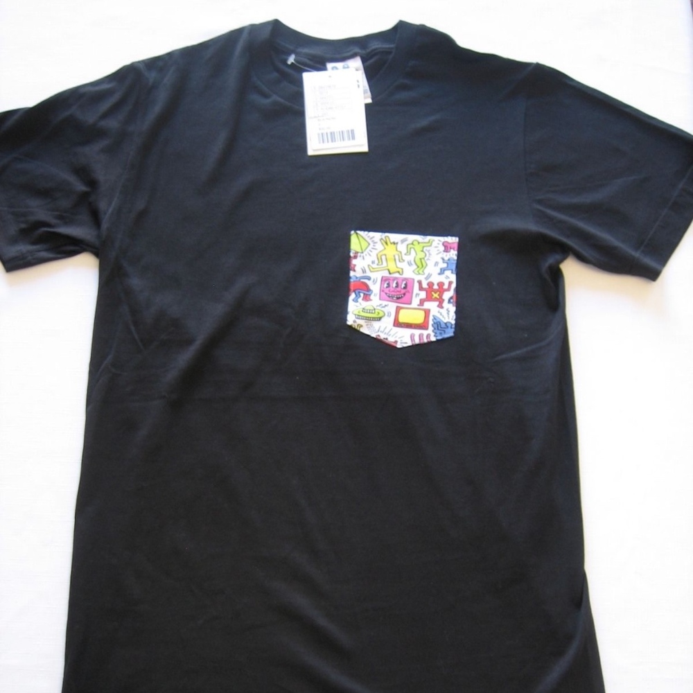 KEITH HARING Men's Pocket T-Shirt Size Small NEW